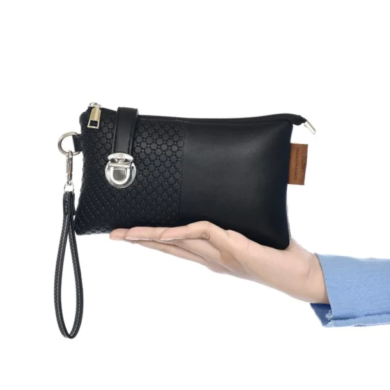 Tiara Pouch 7LASH warna hitam